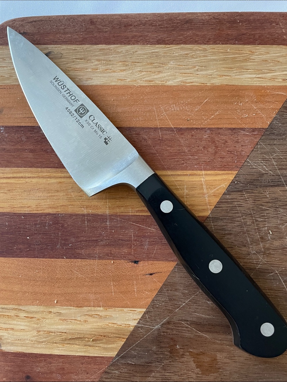 Wüsthof Classic 4.5" Paring Knife . Black. Model 4582. 12 cm. Retail $100.
